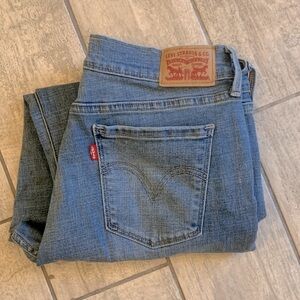 LEVI’S 505 Straight Leg Fit Jean